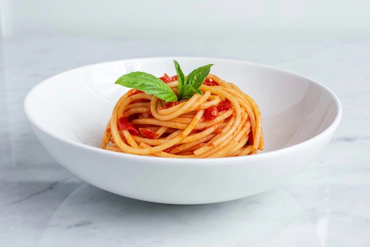 Spaghetti-al-Pomodoro-cac-mon-an-tu-mi-y
