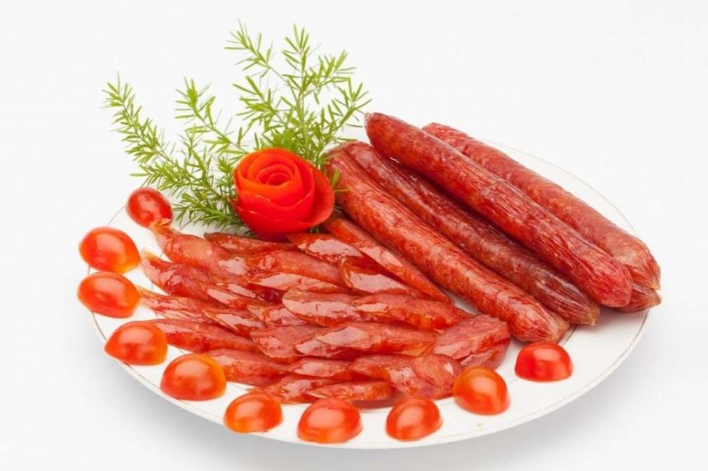 Lạp xưởng là một trong các món ăn từ thịt lợn để được lâu